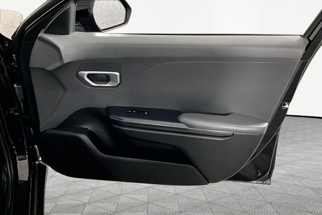 Used 2025 Black Kia LXS image 26
