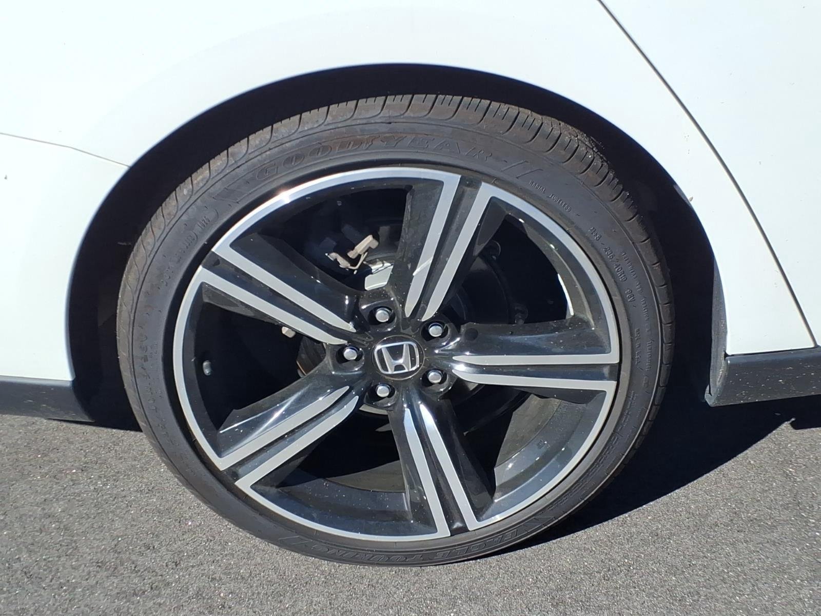 Used 2025 Platinum White Pearl Honda Sport image 6