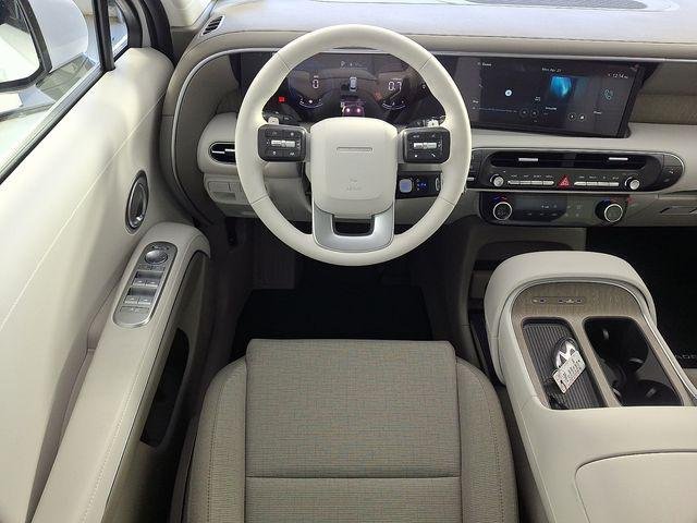 New 2026 White Hyundai SE FWD image 12
