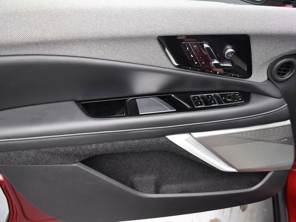 2025 CADILLAC OPTIQ - Image 11