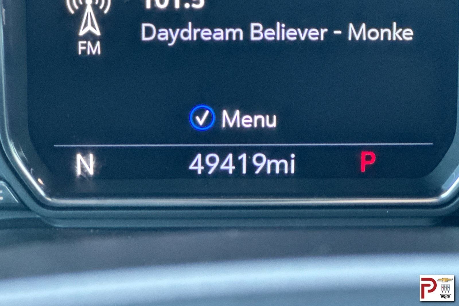 Used 2022 White GMC AT4 image 30