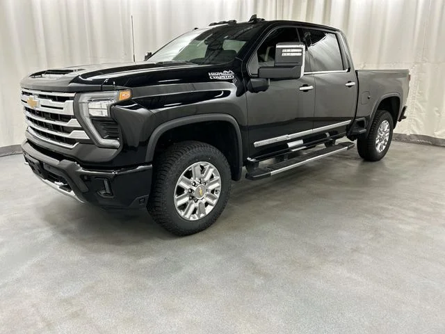 Used 2024 Black Chevrolet High Country image 2