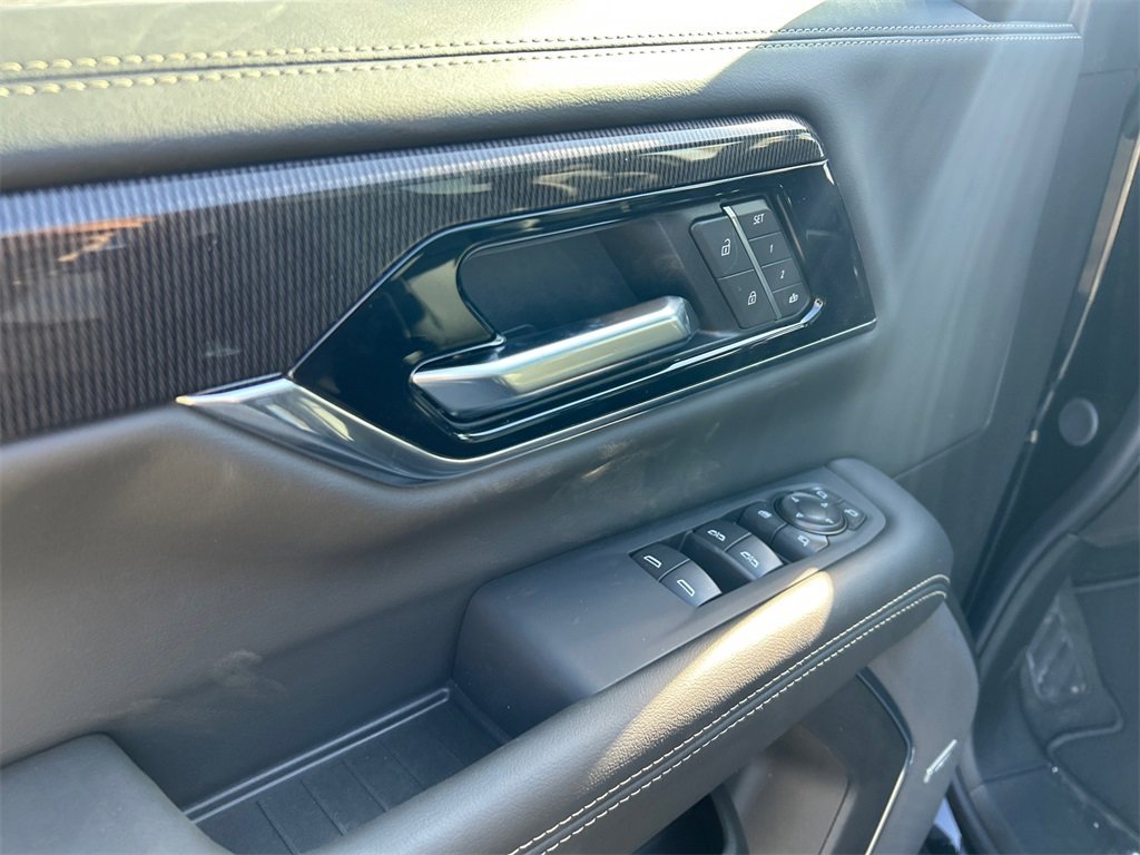 2026 GMC YUKON XL - Image 14