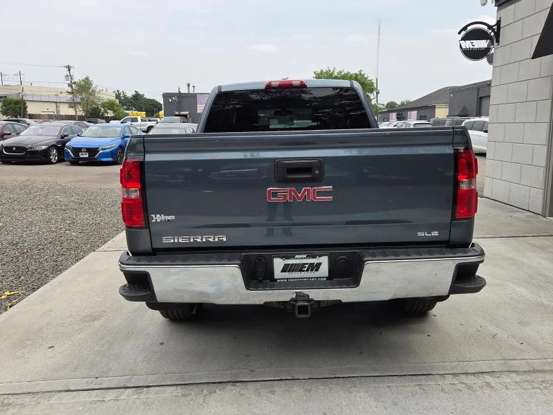 Used 2014 Blue GMC SLE Pickup 4D 6 1/2 ft image 10
