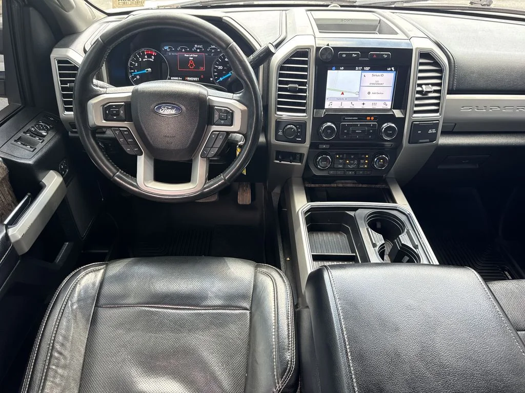 Used 2017 White Ford Lariat image 22
