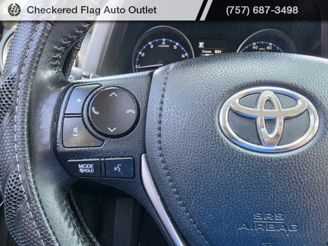 Used 2018 Magnetic Gray Metallic Toyota XLE image 15