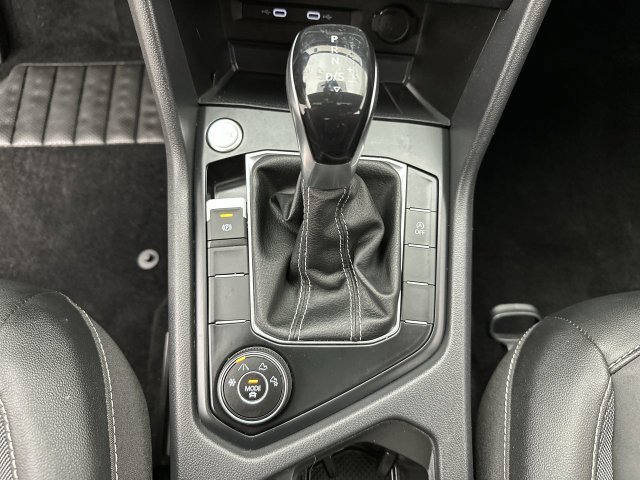 Used 2022 Black Volkswagen 1.5T SE image 19