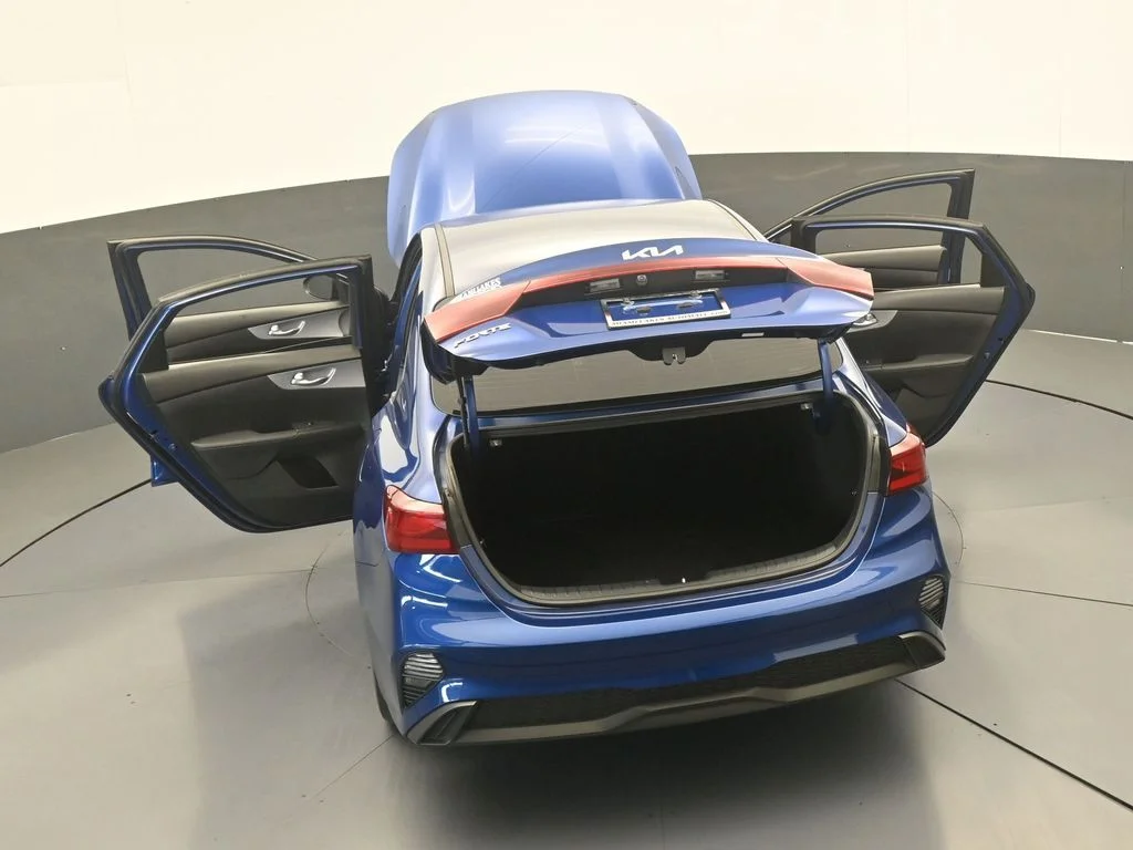 Used 2023 Deep Sea Blue Kia LXS image 58