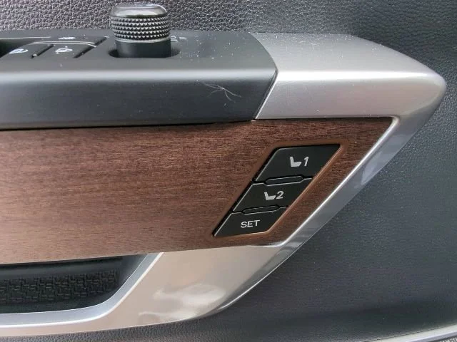 Used 2023  Toyota Capstone Hybrid image 15