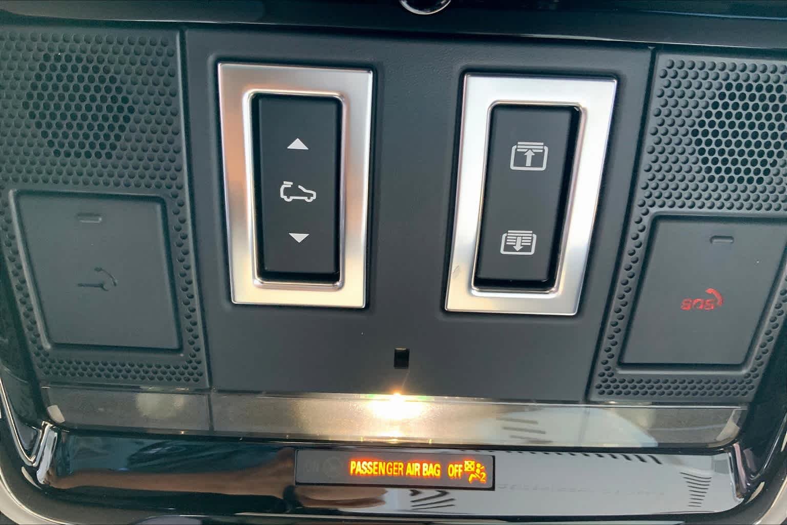 Used 2025 Varesine Blue Metallic Land Rover Dynamic SE image 20
