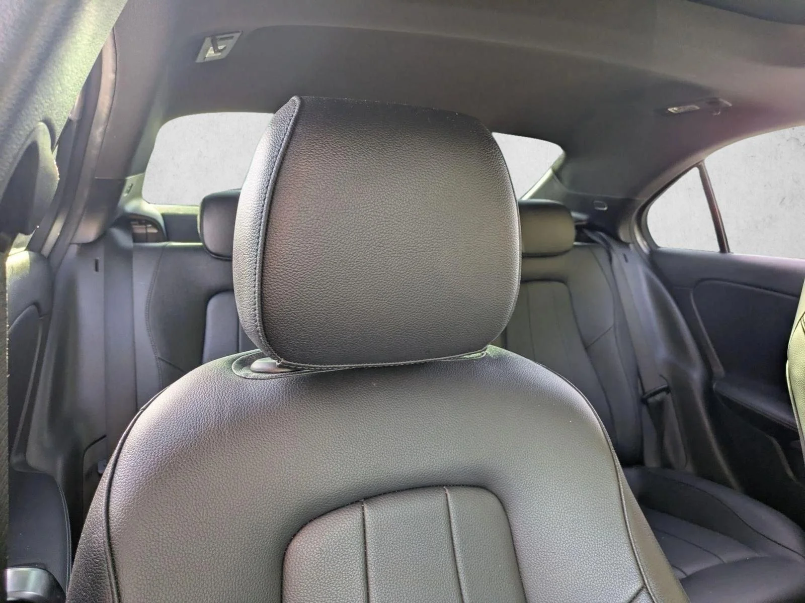 Used 2022 Mountain Grey Metallic Mercedes-Benz A 220 image 14
