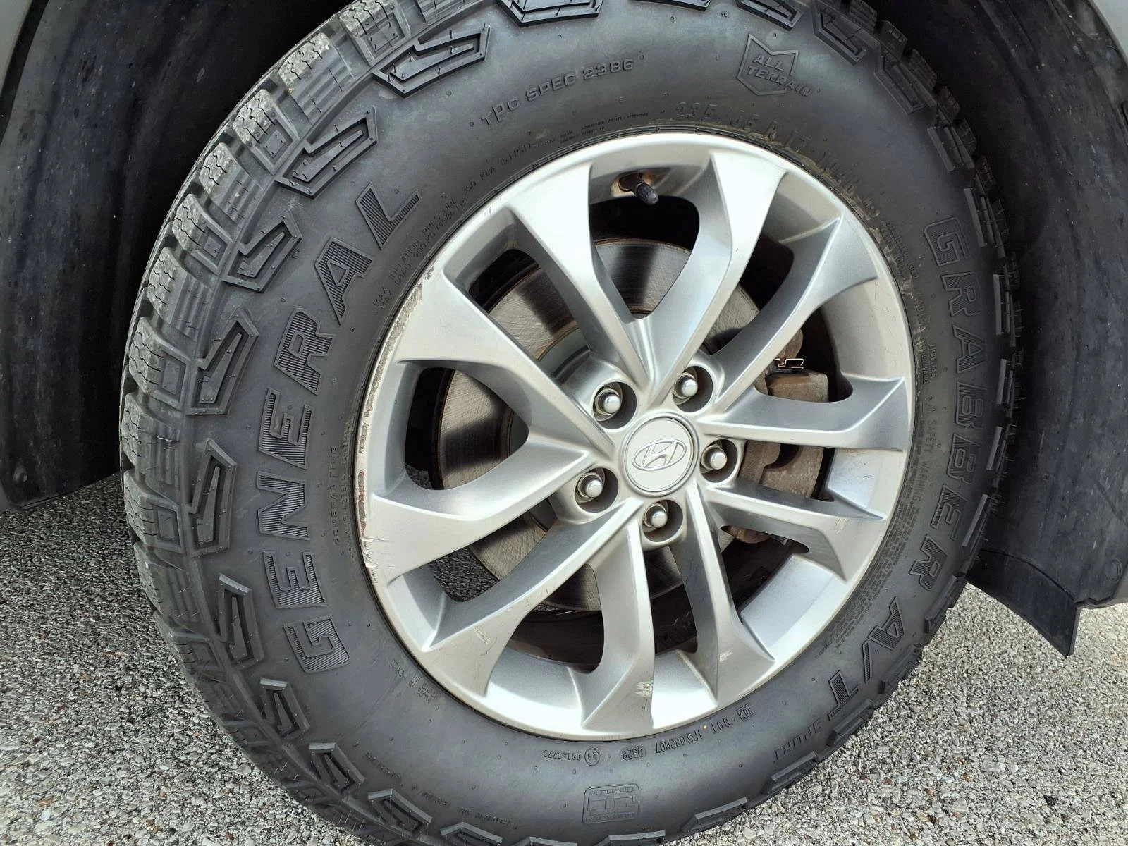 Used 2020 Machine Gray Hyundai SE image 36
