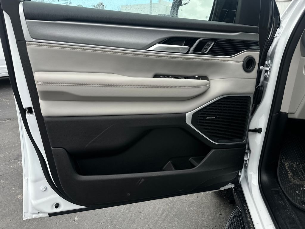 New 2026 White/off-white Jeep  image 13