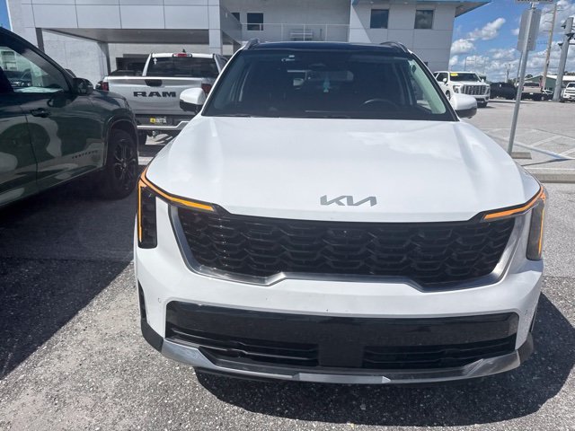 Used 2024 White Kia SX image 2
