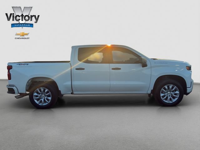 Used 2019 SUMMIT WHITE Chevrolet Custom image 8