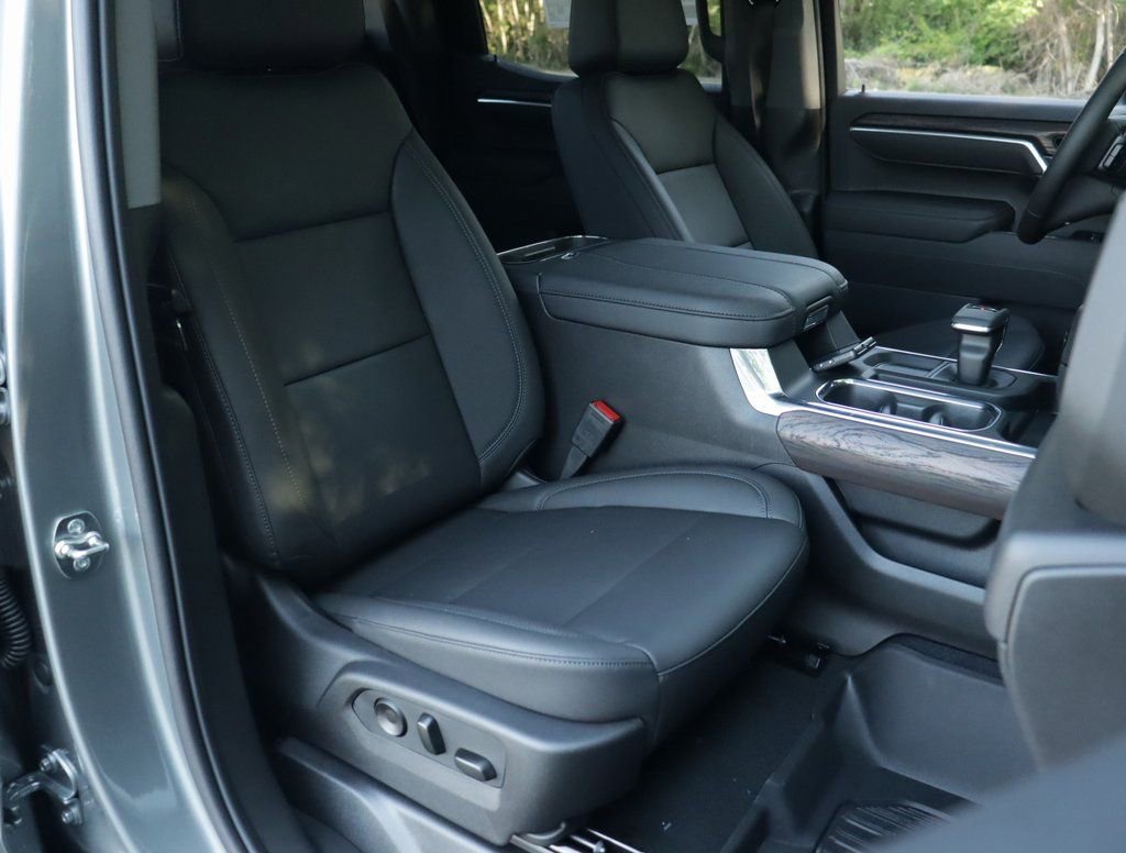 2026 GMC Sierra 1500 SLT - Photo 33
