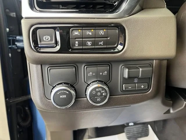 2026 GMC Yukon XL Elevation - Photo 20