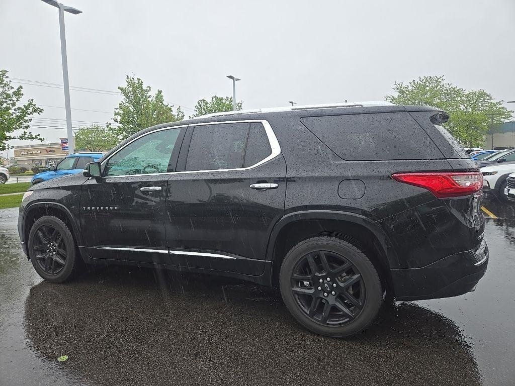 Used 2020 Mosaic Black Metallic Chevrolet Premier image 4