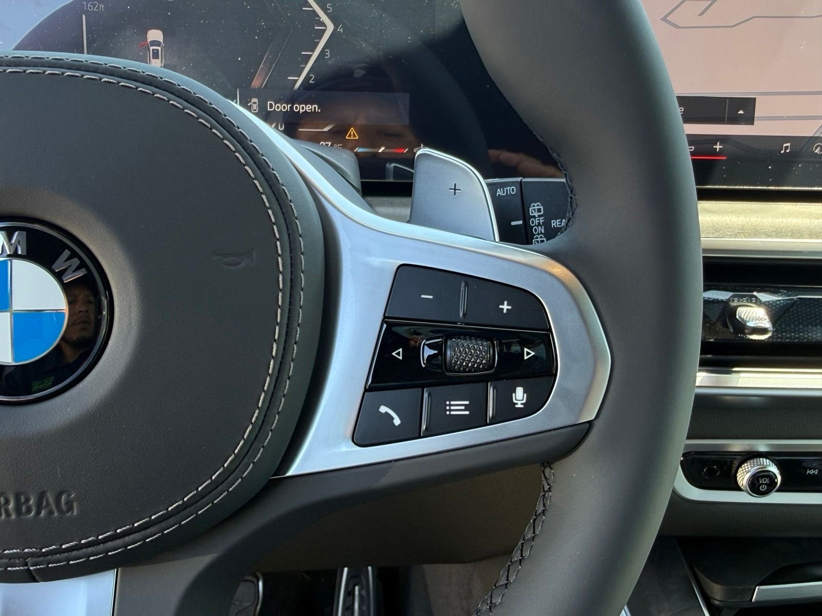 New 2026 Alpine White BMW sDrive40i image 26