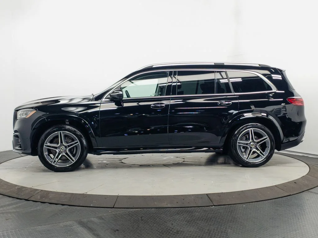Used 2026 Black Mercedes-Benz GLS 450 image 4