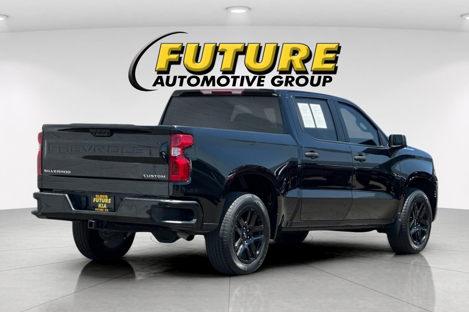 Used 2022 Black Chevrolet Custom image 4