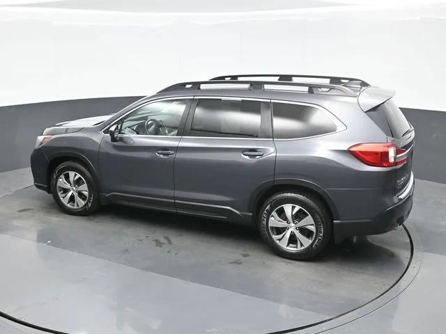 Used 2020 Gray Subaru Premium image 11