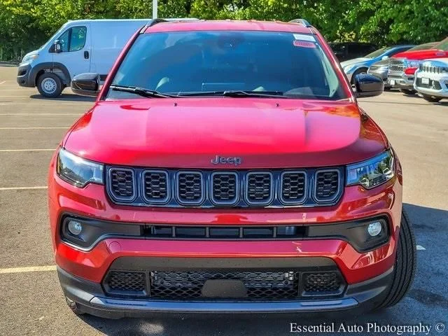 New 2026 Red Hot Pearl-Coat Exterior Paint Jeep Latitude image 4
