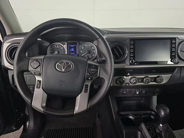 Used 2020 Midnight Black Metallic Toyota SR5 image 12