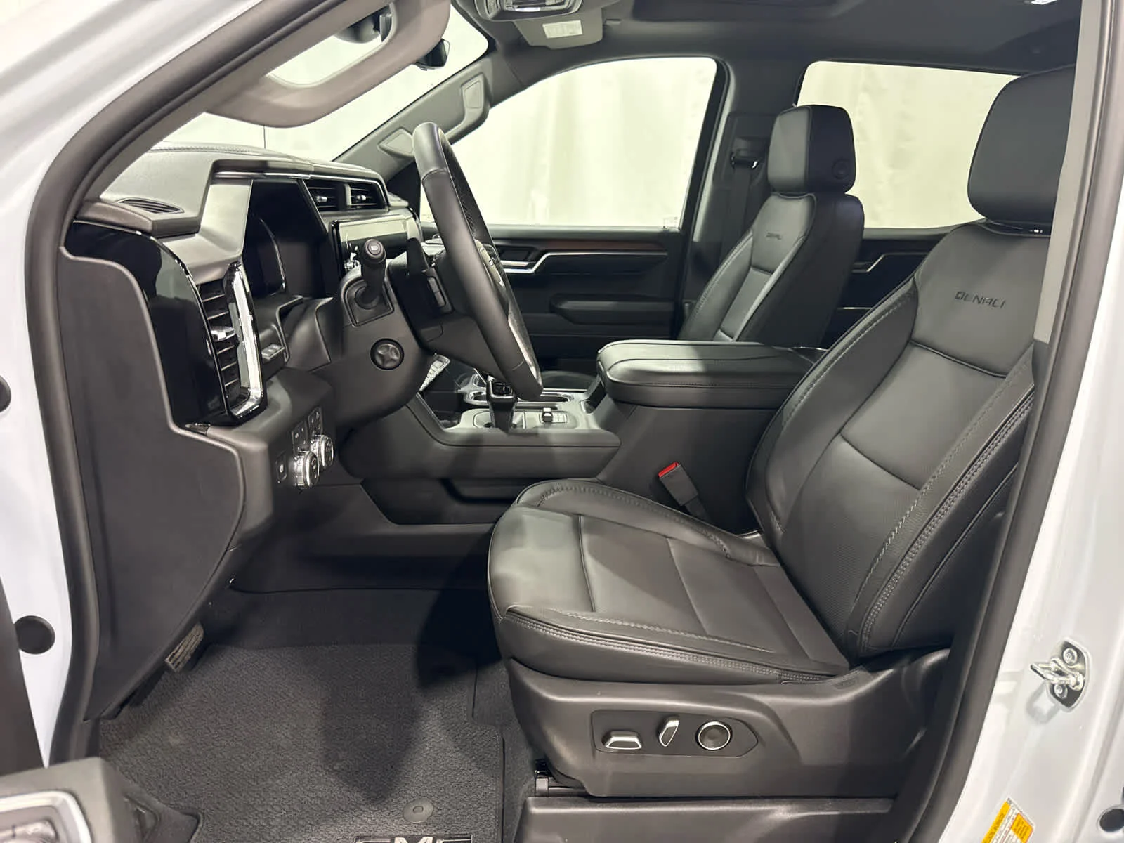 Used 2026 Glacier White Tricoat GMC Denali image 11