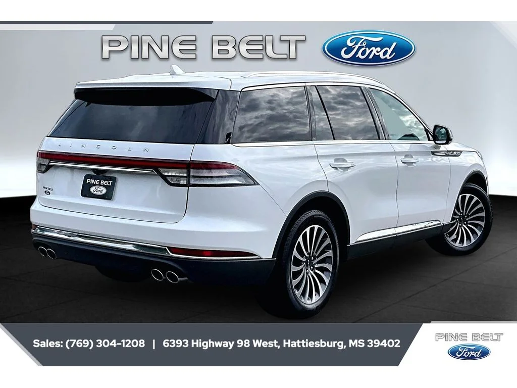 Used 2020 Pristine White Metallic Tri-Coat Lincoln Reserve image 11