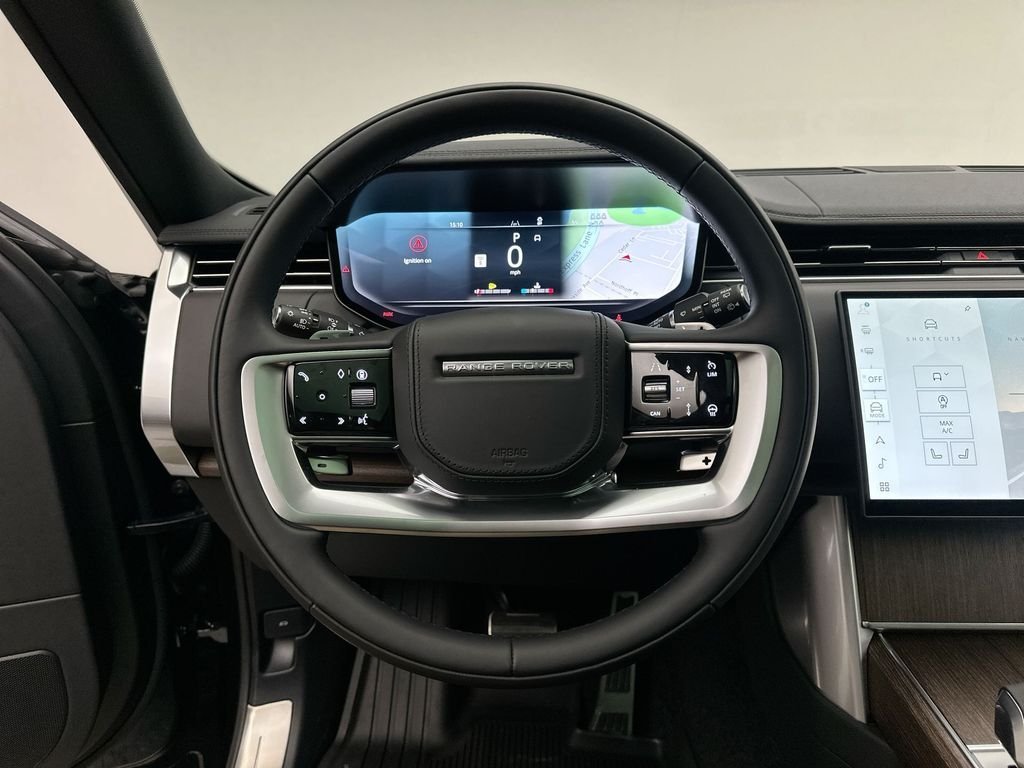 New 2026 Santorini Black LAND ROVER SE LWB 7-Seats / V8 image 14