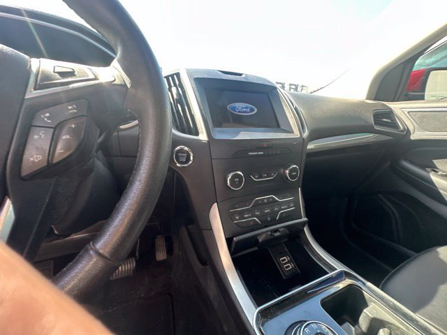 Used 2020 Red Ford SEL image 15
