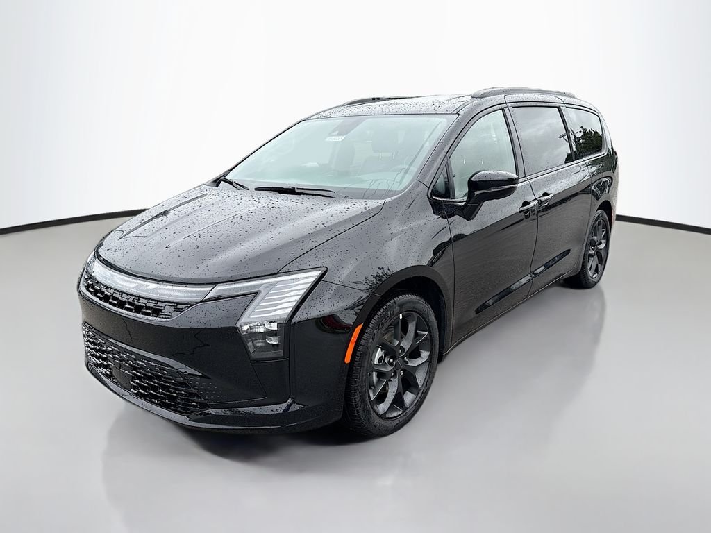 New 2027 Diamond Black Crystal Pearl-Coat Exterior Paint Chrysler Limited image 8
