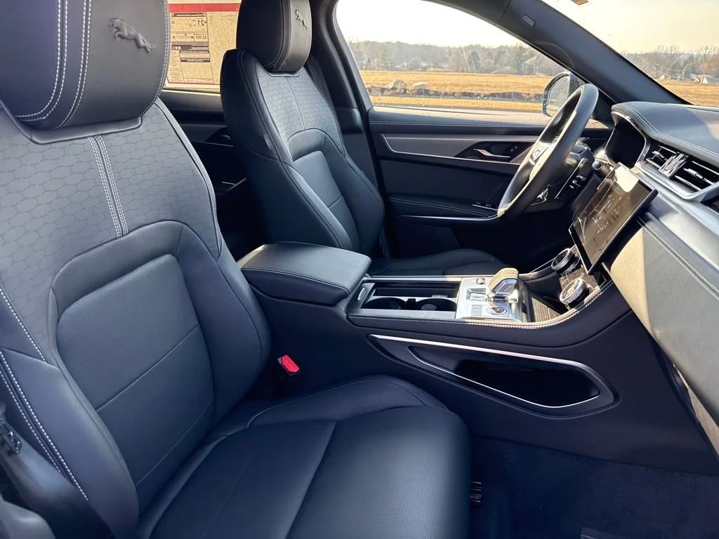 2026 Jaguar F-Pace R-Dynamic S - Photo 17
