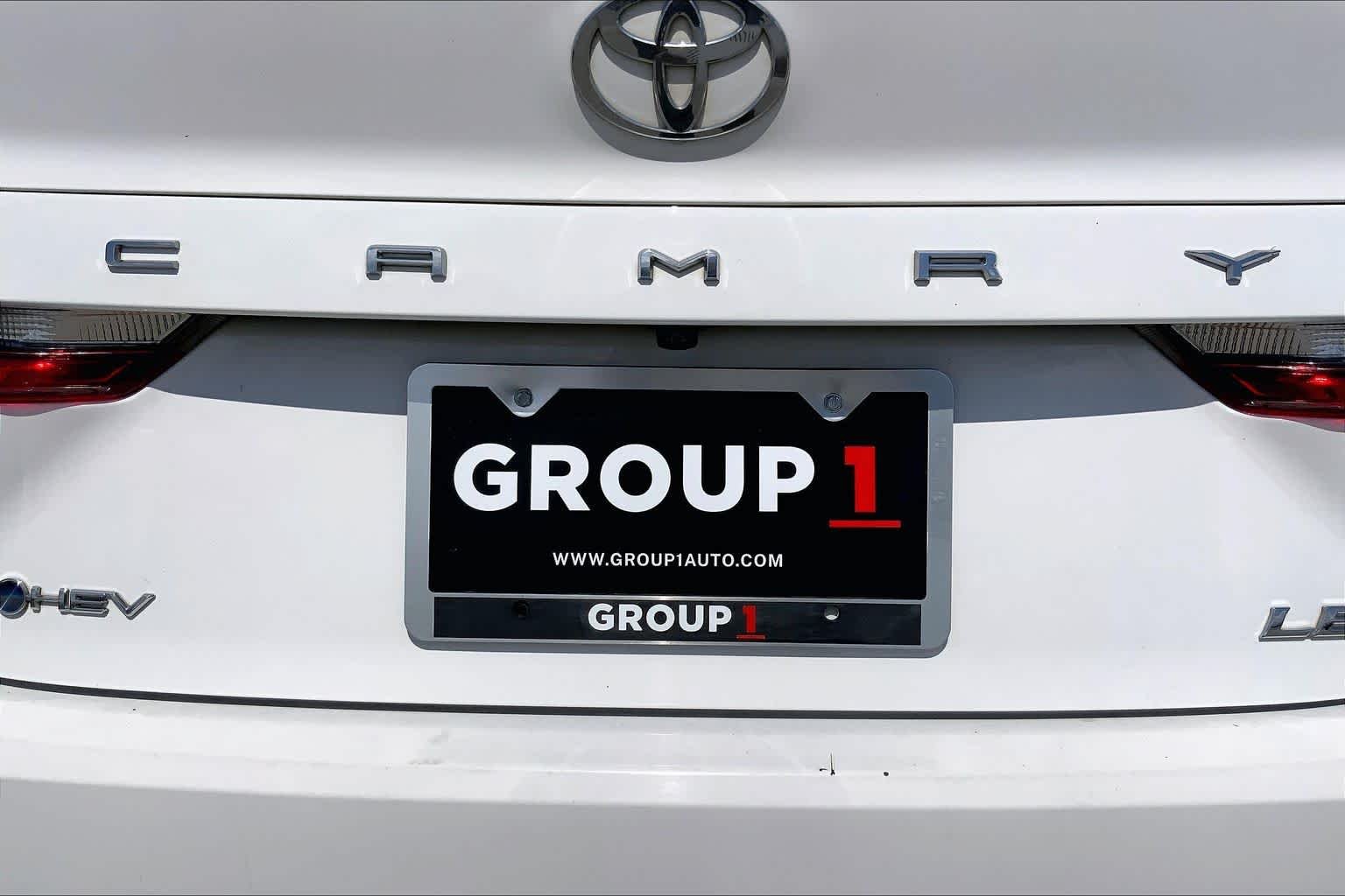 Used 2025 Ice Cap Toyota LE image 10