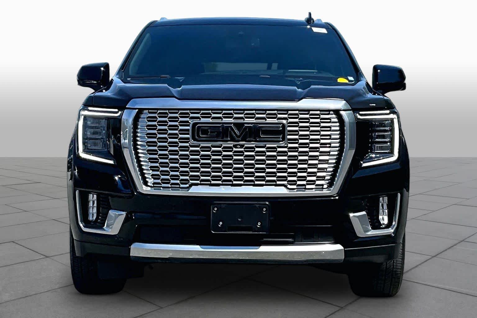 Used 2023 Onyx Black GMC Denali image 4