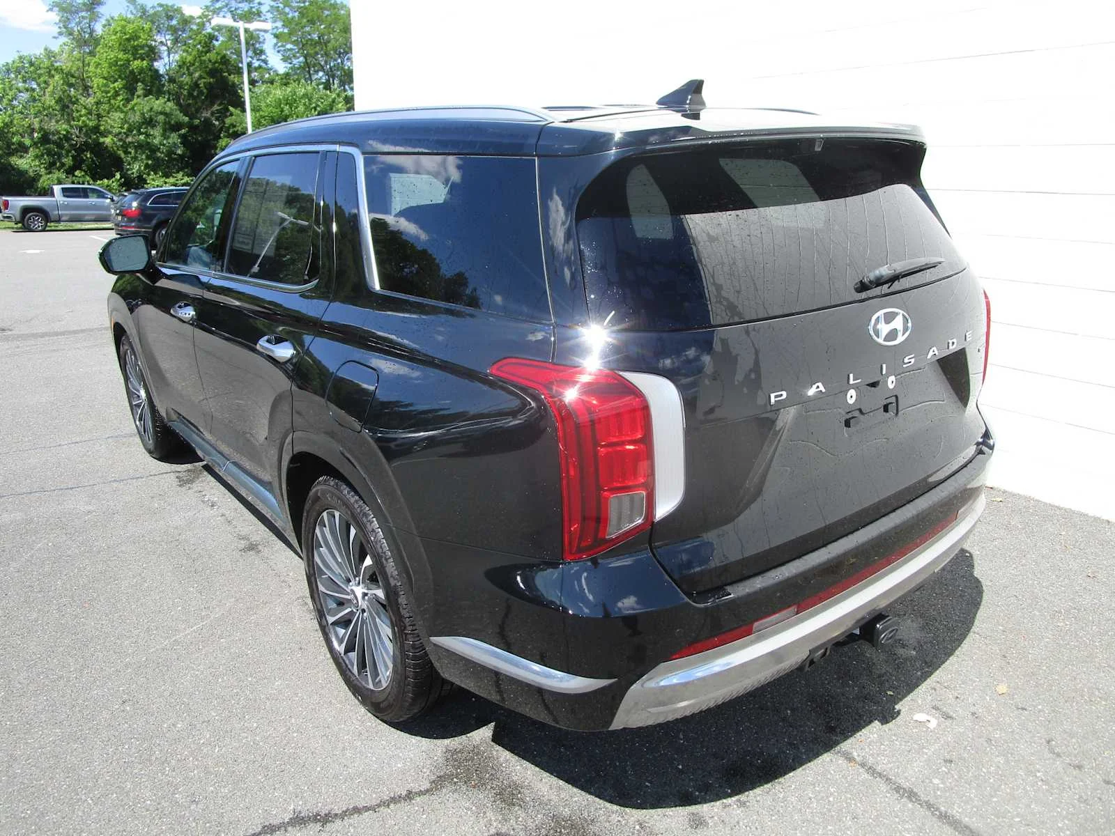 Used 2023 Abyss Black Pearl Hyundai Calligraphy image 7