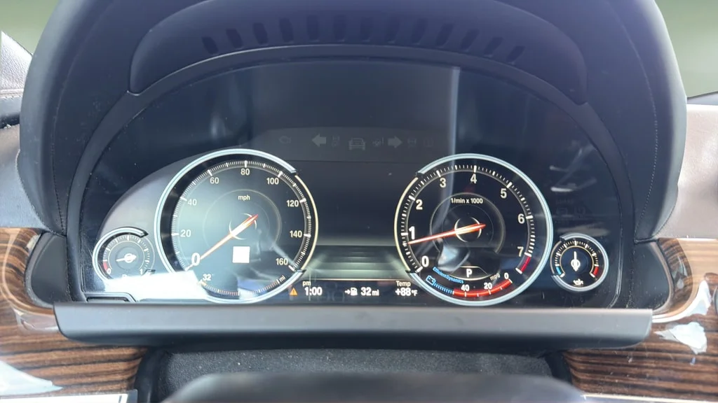Used 2016 Black Sapphire Metallic BMW  image 12