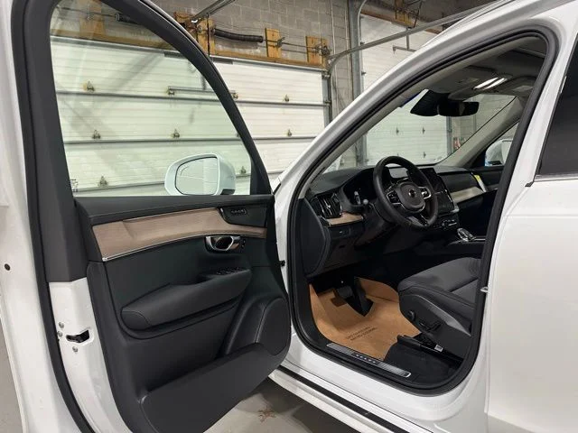 New 2026 Crystal White Volvo Plus image 11