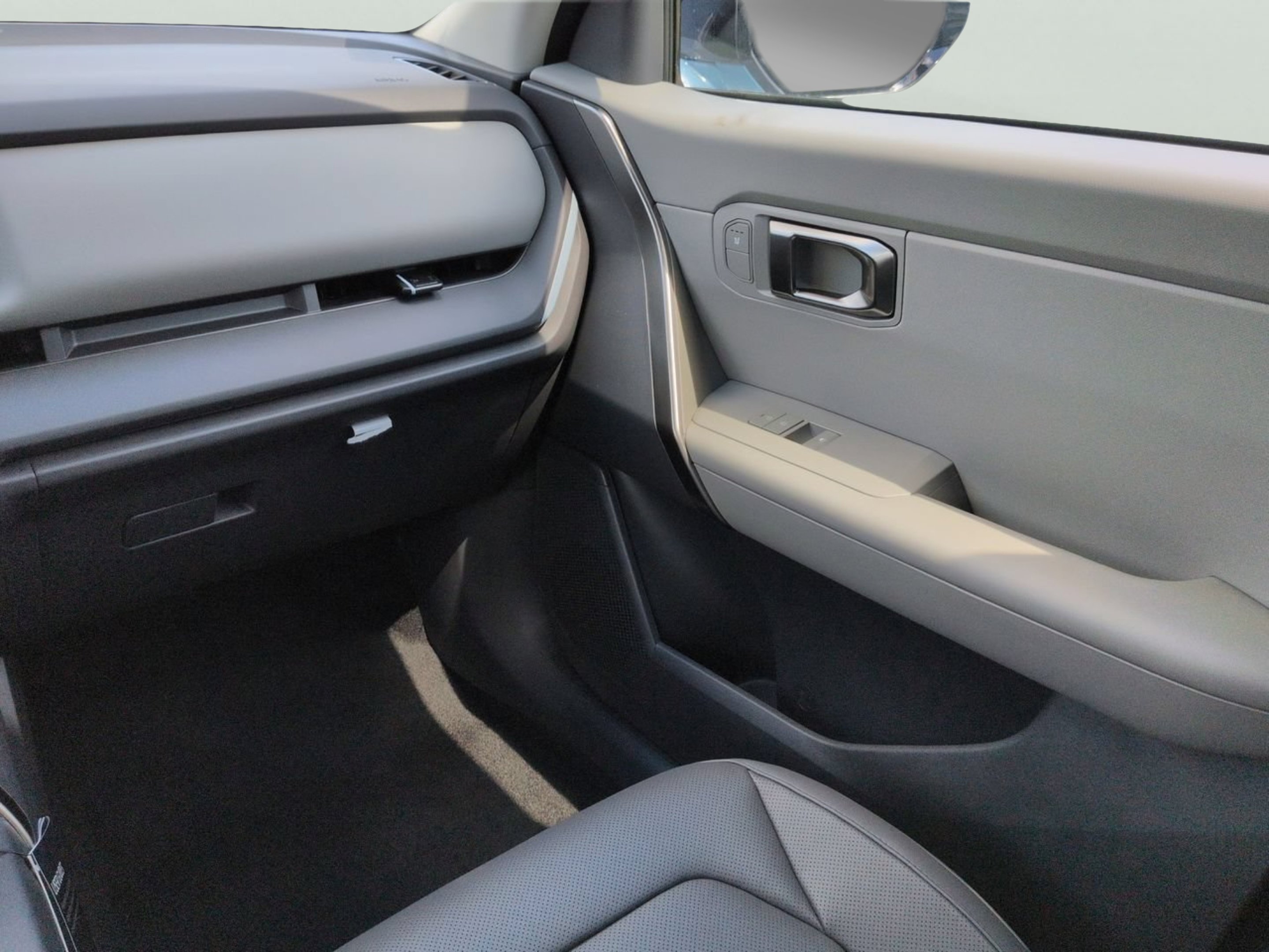 New 2027 Iceberg Green Kia EX image 19