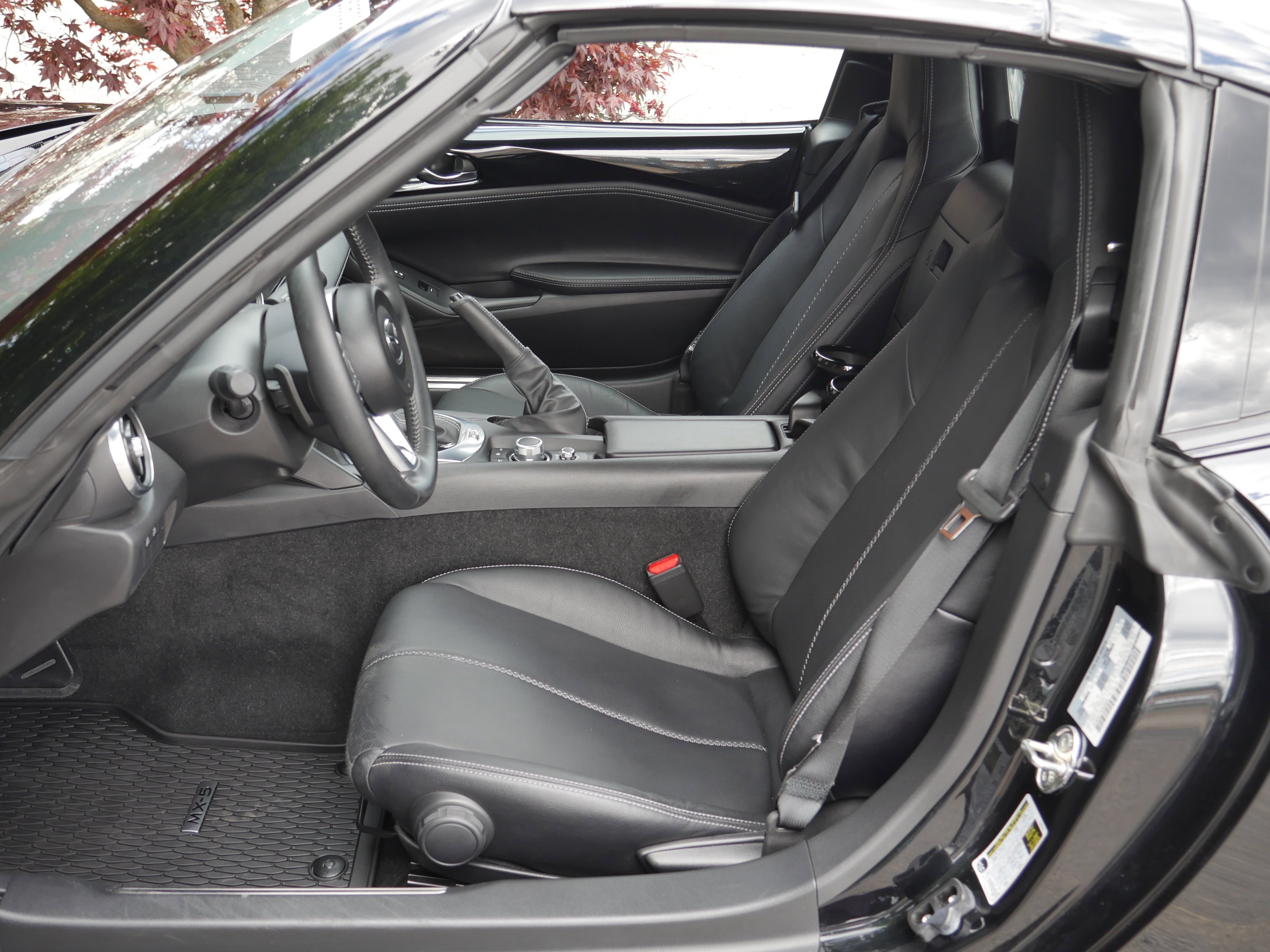 Used 2022 Jet Black Mica Mazda Grand Touring image 3