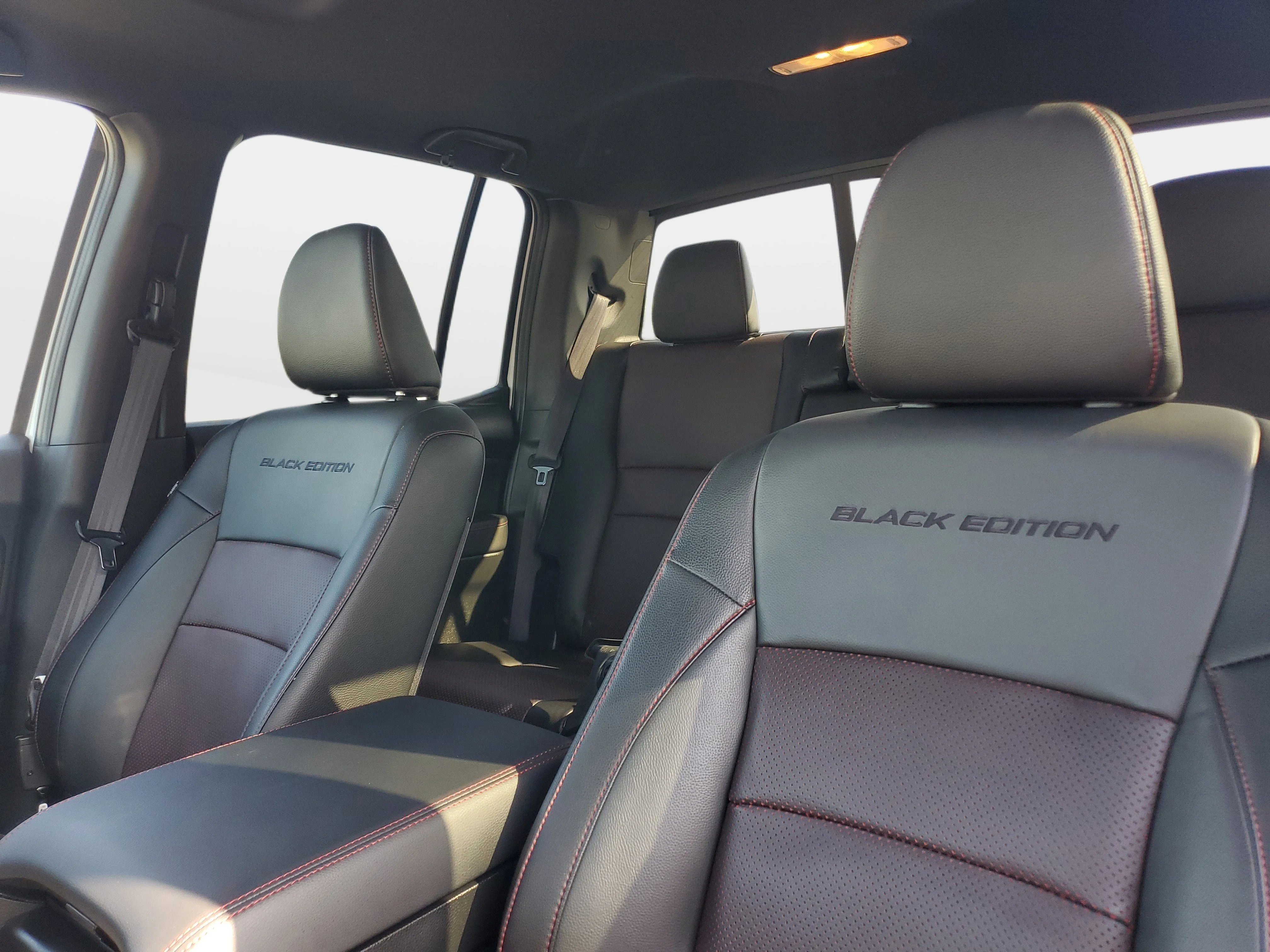Certified Used 2025  Honda Black Edition image 13