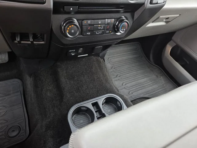 Used 2015 Tuxedo Black Metallic Ford XLT image 12