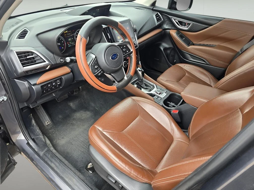 Used 2020 Magnetite Gray Metallic Subaru Touring image 24