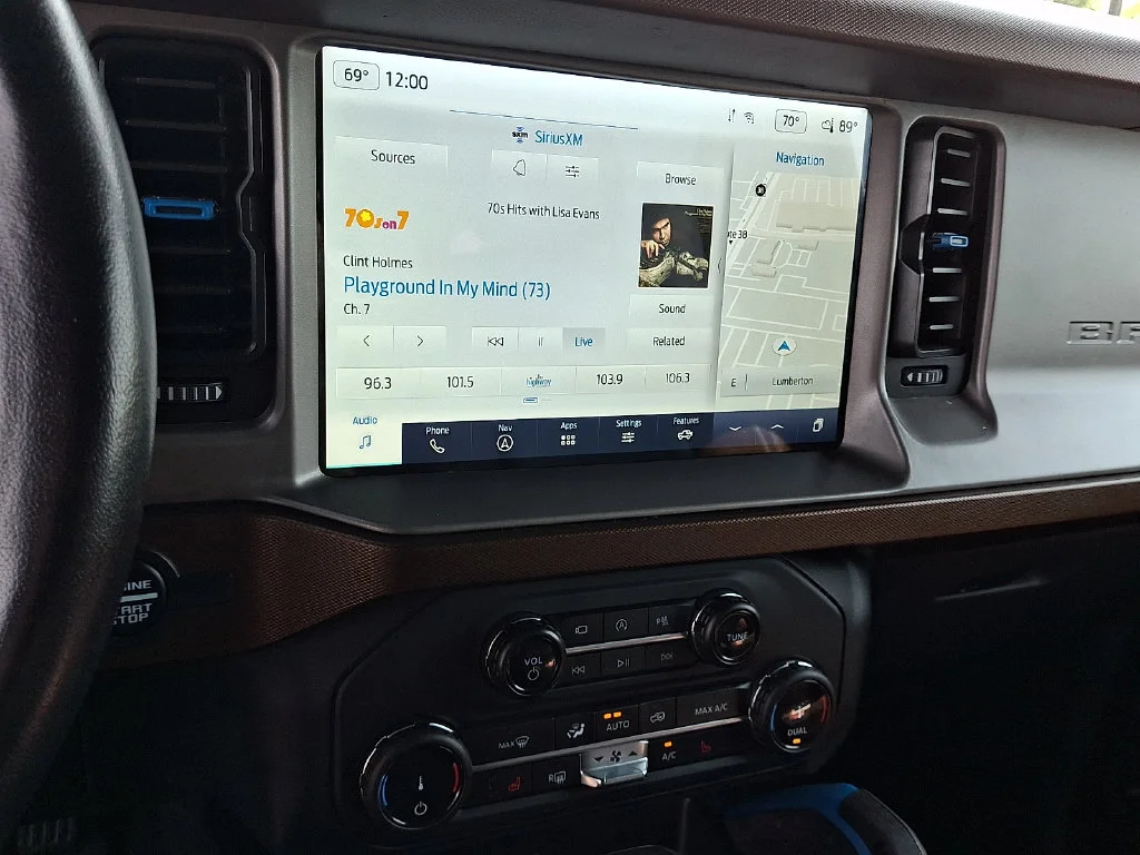 Used 2022  Ford Outer Banks image 24