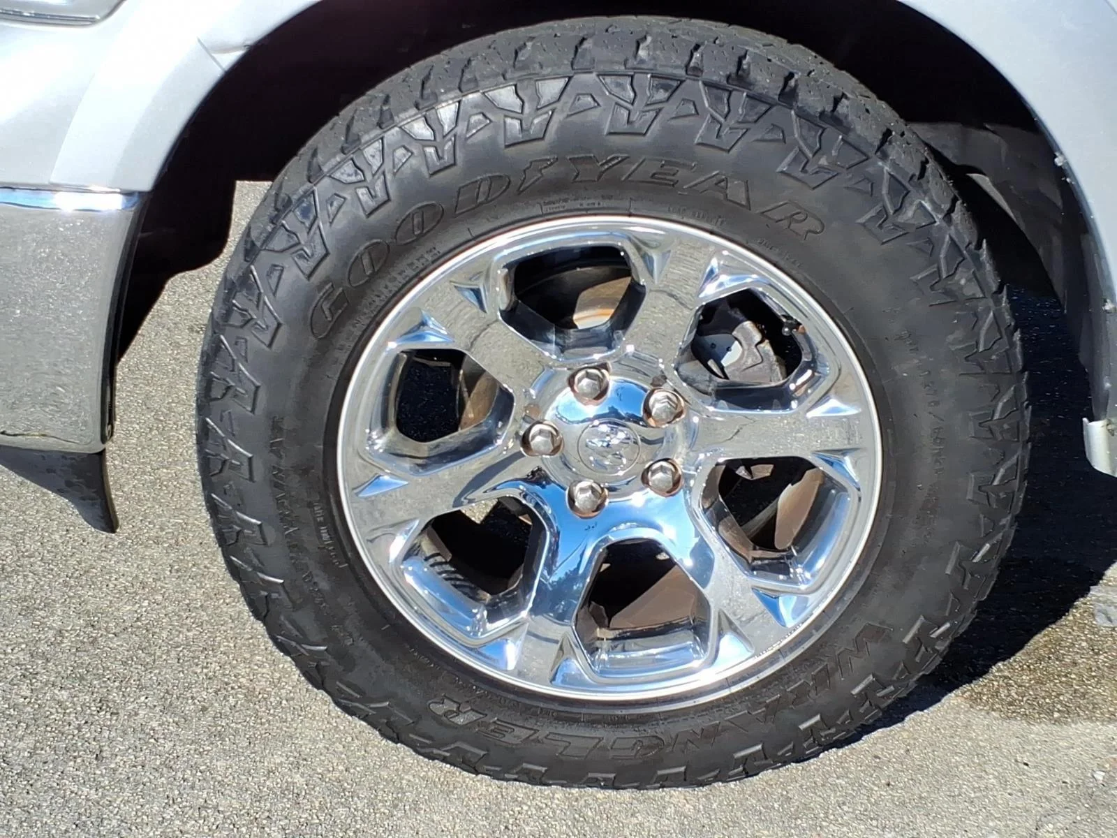 Used 2017 Bright Silver Metallic Clearcoat Ram Laramie image 4
