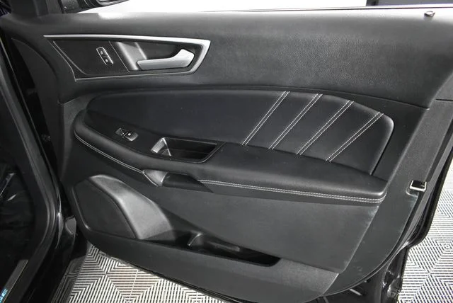 Used 2016 Black Ford Sport image 15