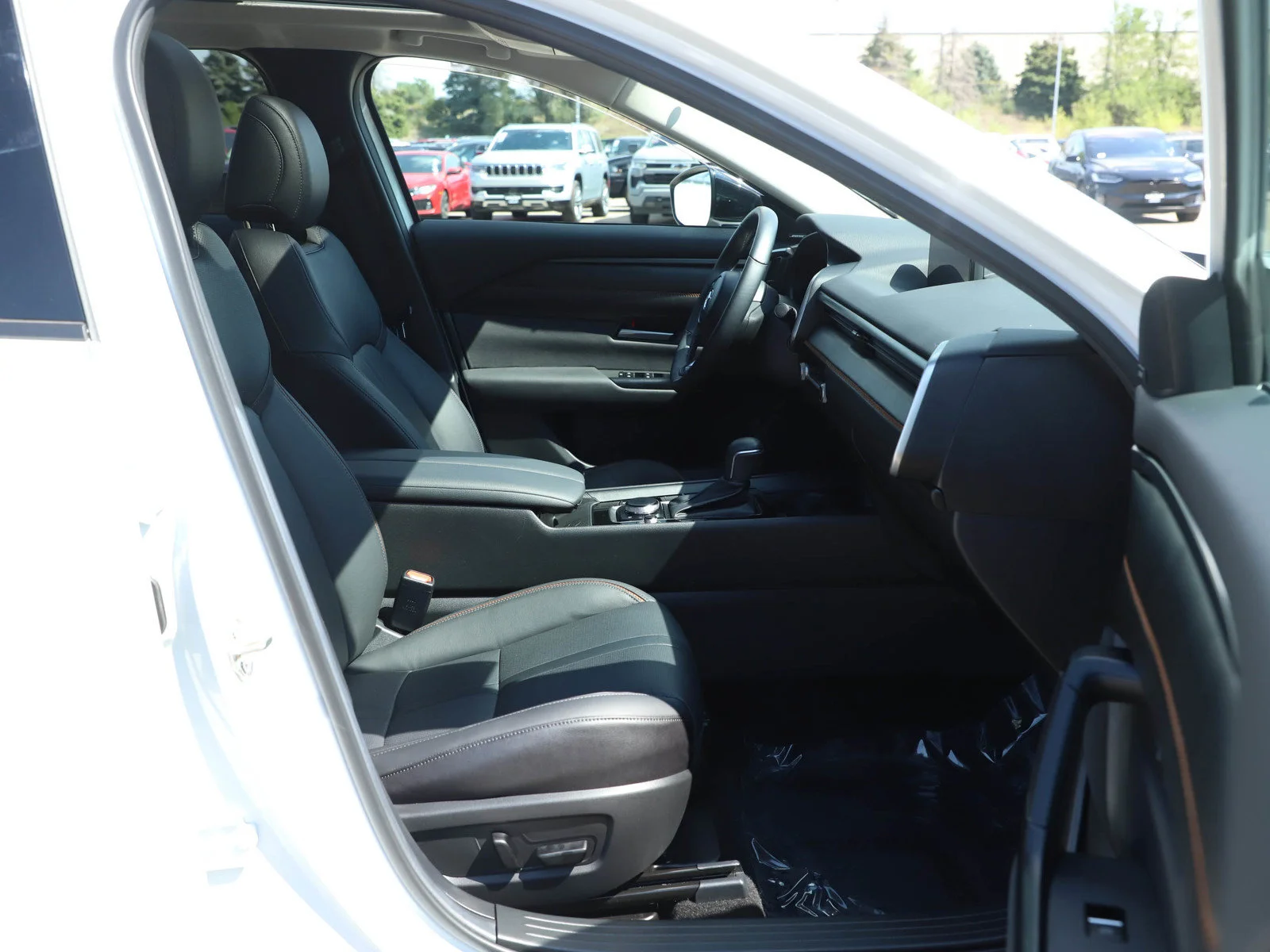 Certified Used 2026 Wind Chill Pearl Mazda Premium image 11