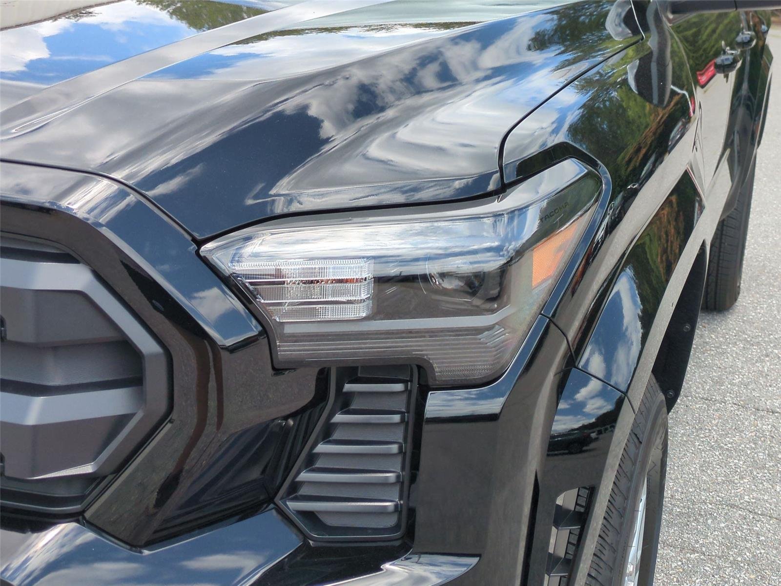 New 2026 Black Toyota SR5 image 9