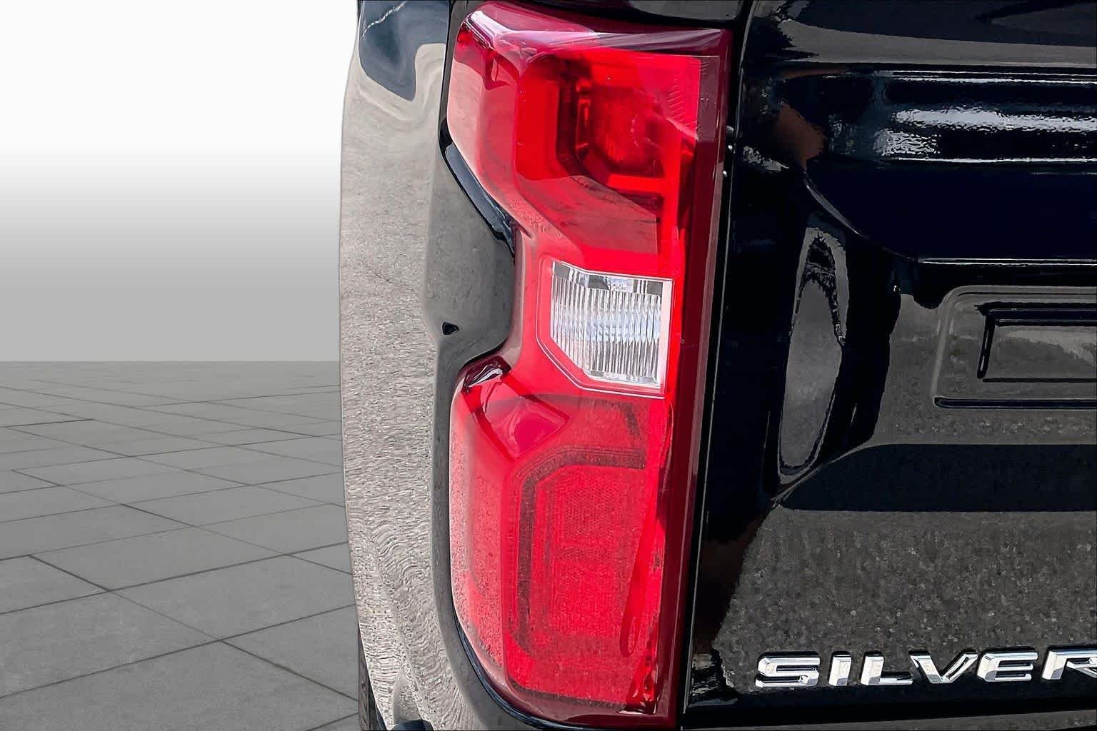 2026 Chevrolet Silverado 1500 LTZ - Photo 14